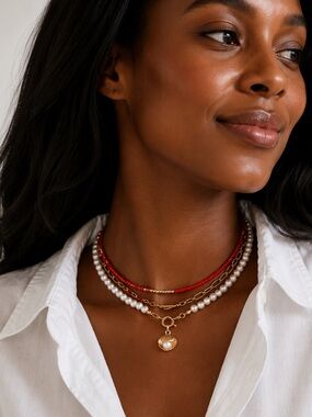 New! Coastal Preppy Red Beaded Gold Shell Necklace Stack Set NWOT 3030